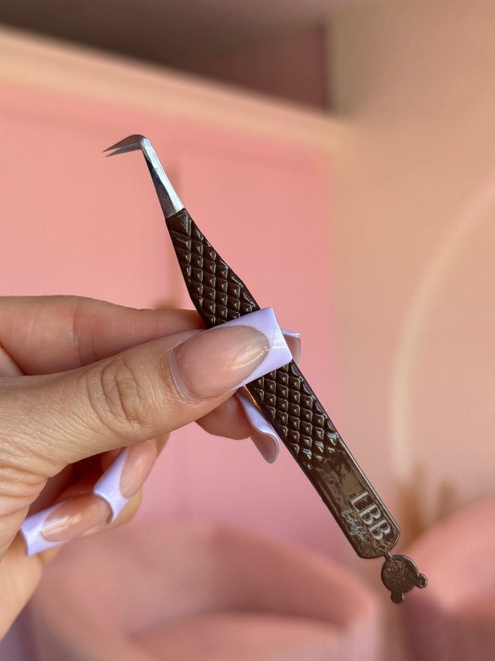 Dark Brown Teddy 90 degree tweezer