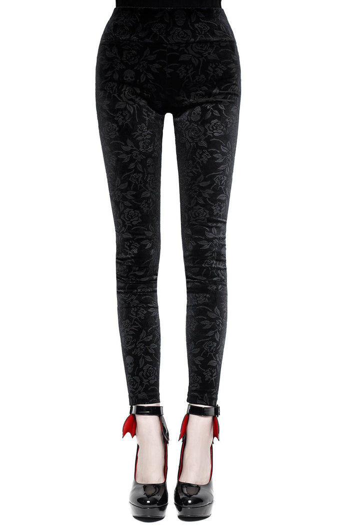 model showing front of leggings