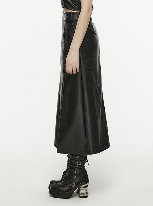 model showing side of skirt