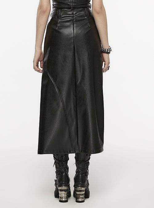 model showing back of skirt