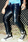 model showing front of pants