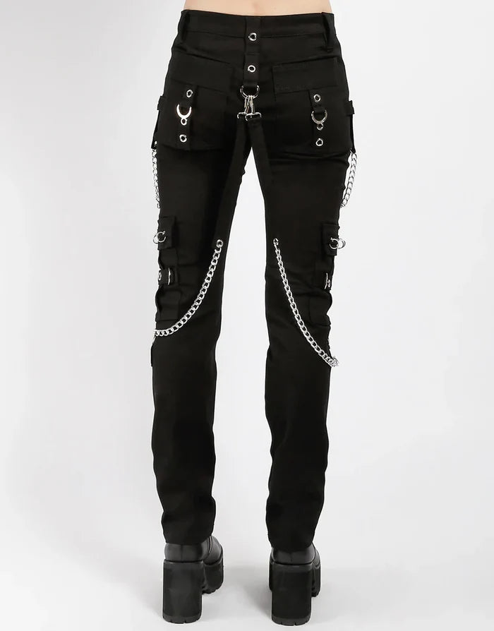 model showing back of pants