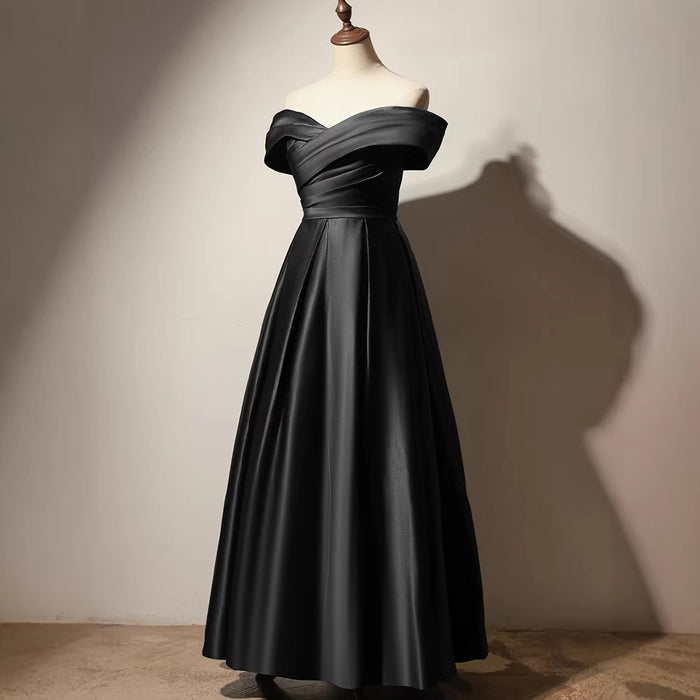 Black Off-Shoulder Evening Dress | Satin Corset Formal Gown with Sweetheart Neckline | Vintage A-Line Party Dress