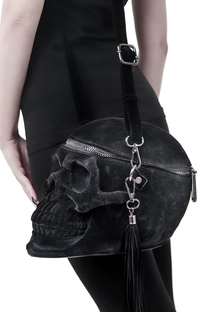 model holding bag