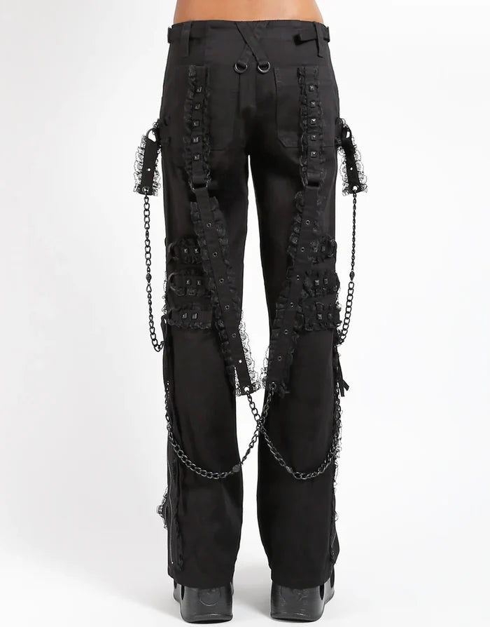 model showing back of pants