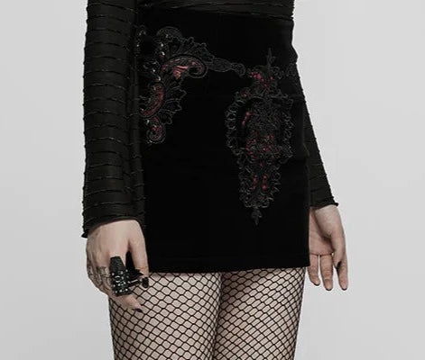 model showing side of skirt