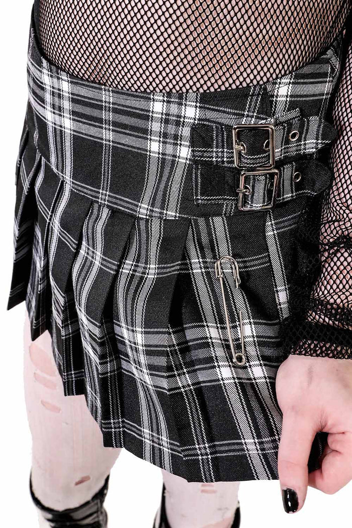 model showing front of skirt