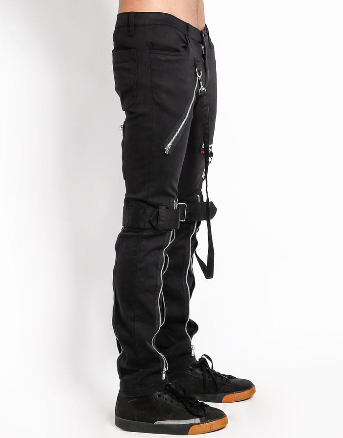 model showing side of pants