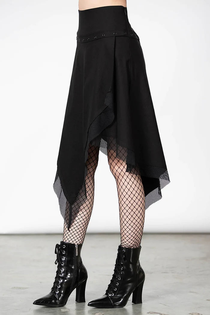 model showing side of skirt