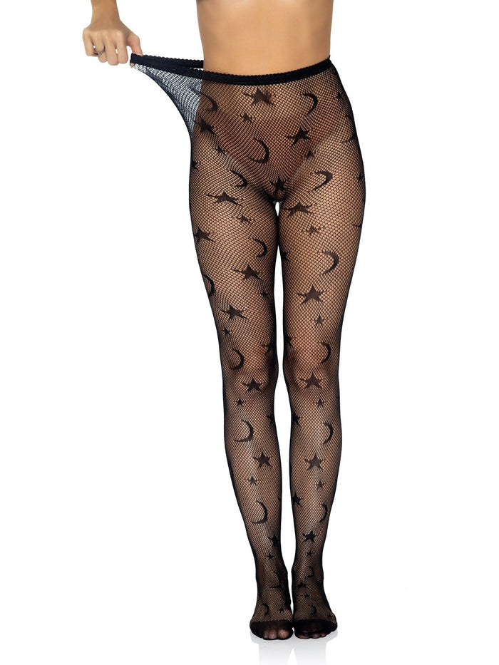 model showing front of pantyhose