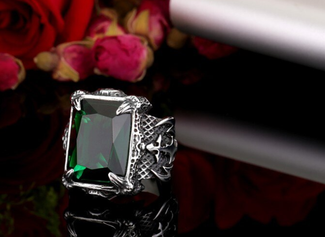 ring on display