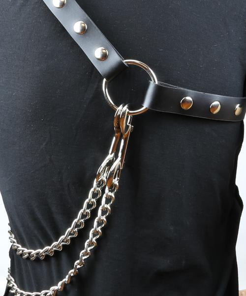 mannequin showing harness