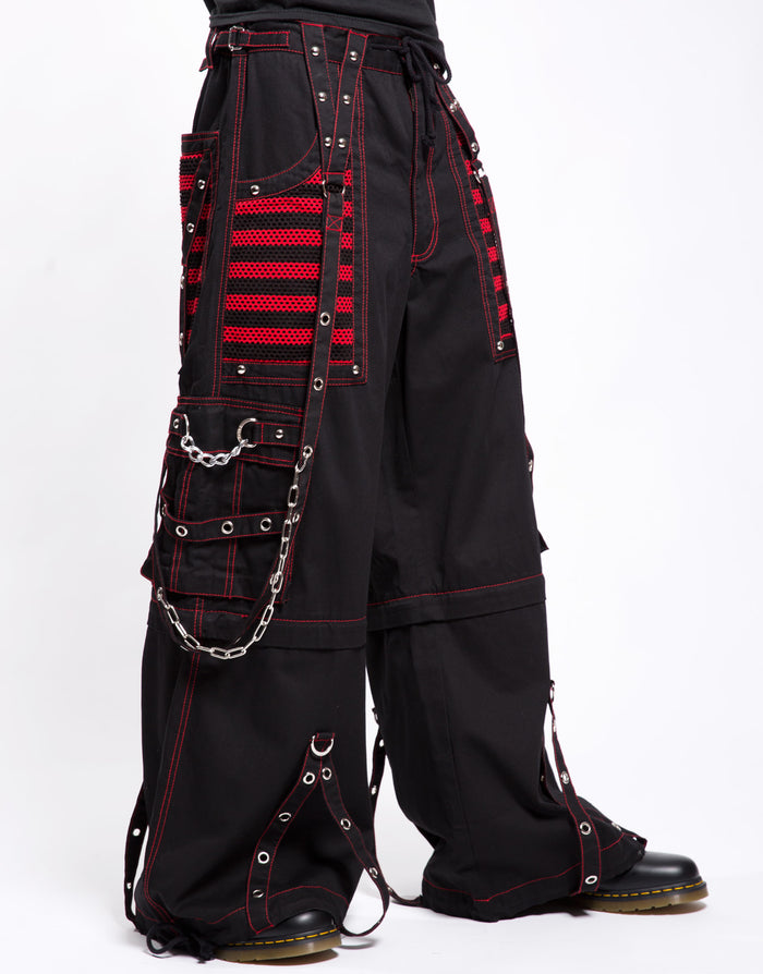 model showing side of pants