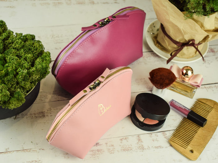 Leather cosmetic bag in two sizes 031 S/ 032 M
