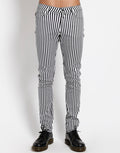 model showing front of pants
