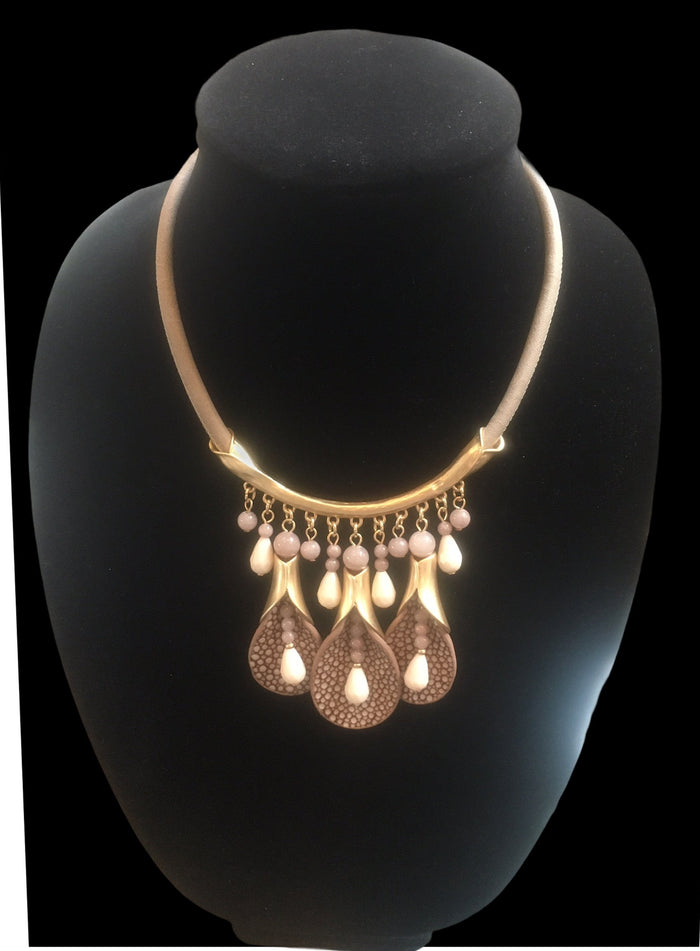 Pearls in Textured Tulips Necklace