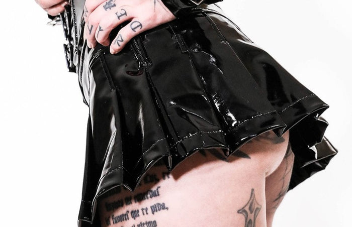 model showing side of skirt