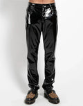 model showing front of pants