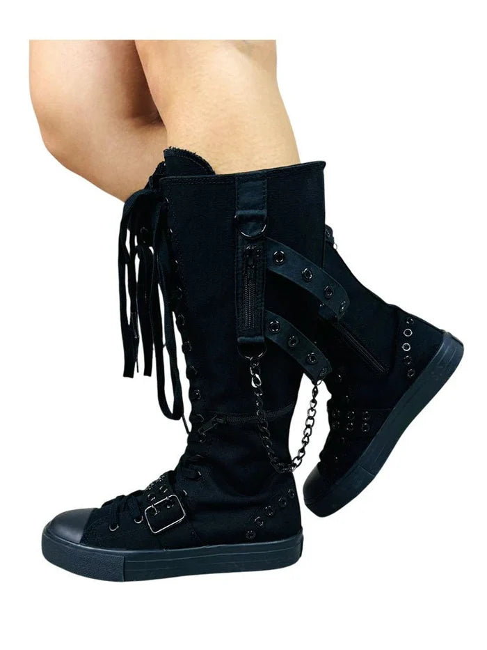 model showing side of shoes