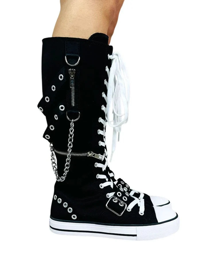 model showing side of shoes
