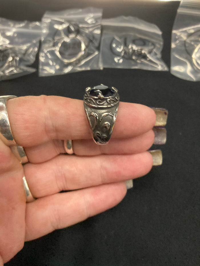 model holding ring
