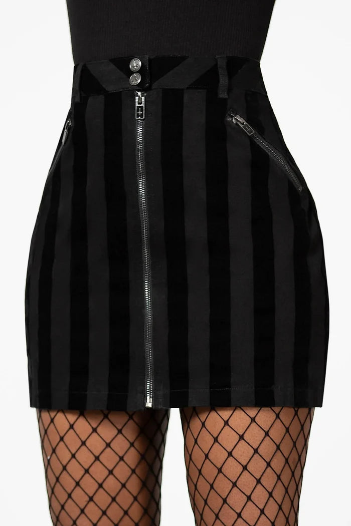 model showing front of skirt