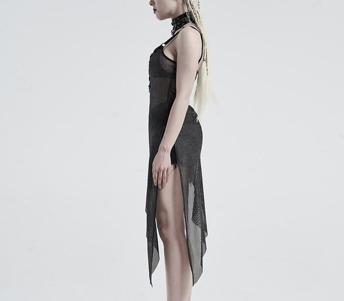 model showing side of dress