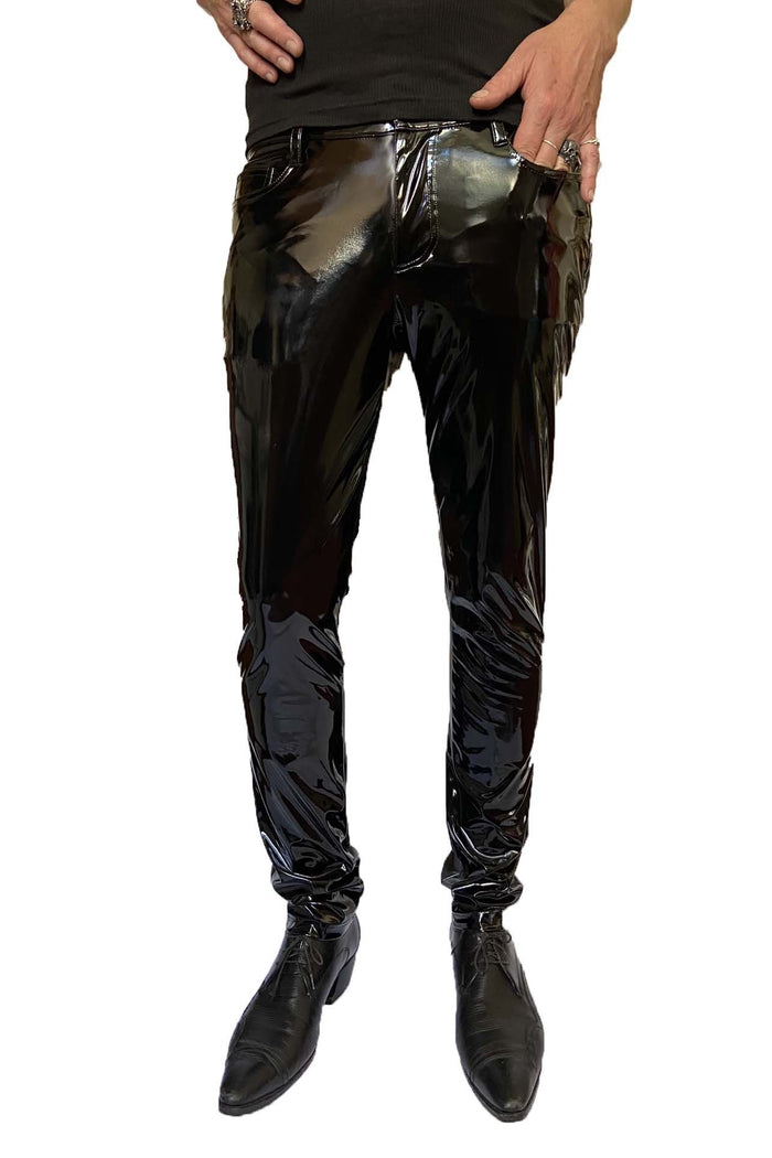model showing front of pants