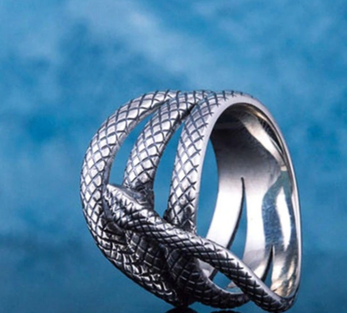 Silver colored zinc alloy snake wrap around ring.