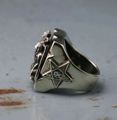 ring on display