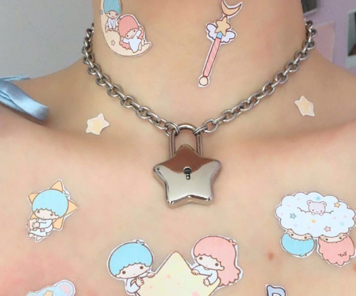 model wearing necklace