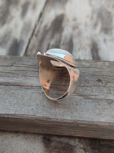 ring on display