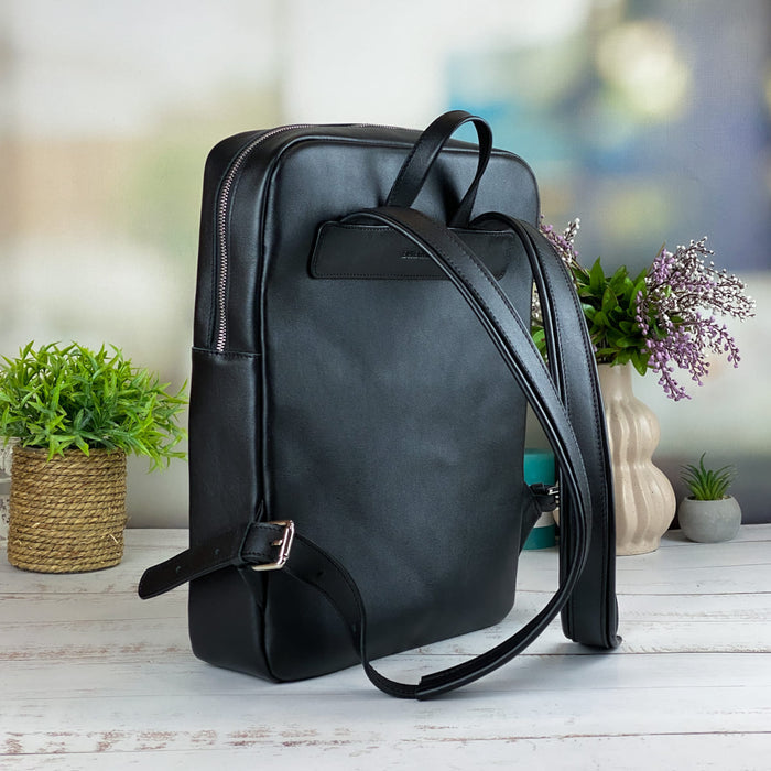 Tokkebi laptop backpack
