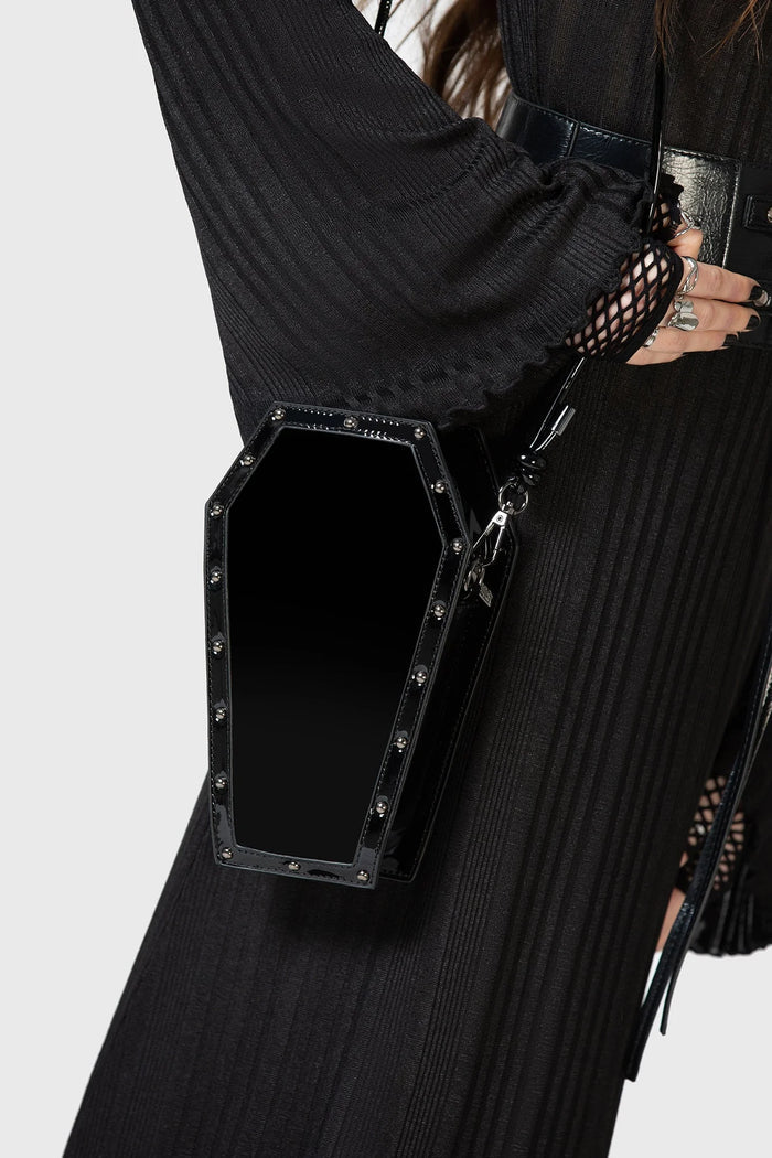 model wearing bag