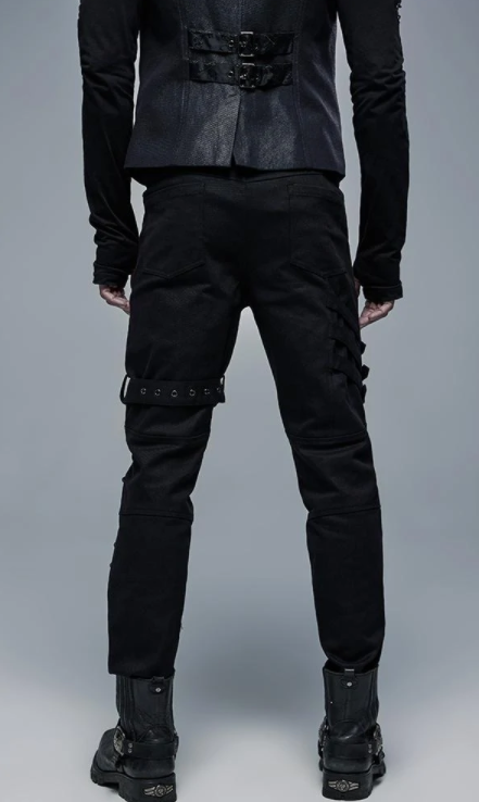 model showing back of pants