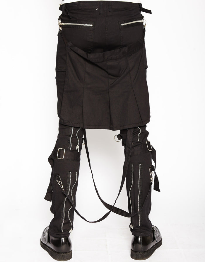model showing back of pants
