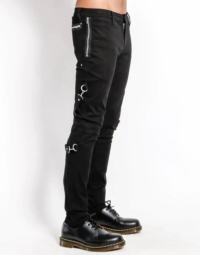 model showing side of pants