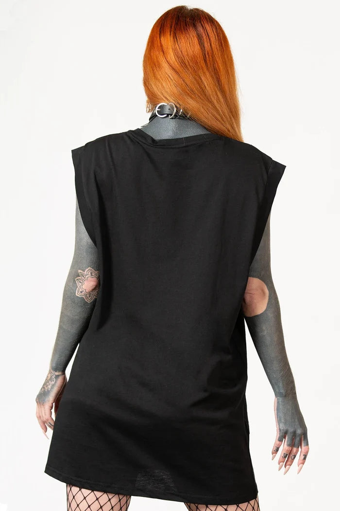 model showing back of top