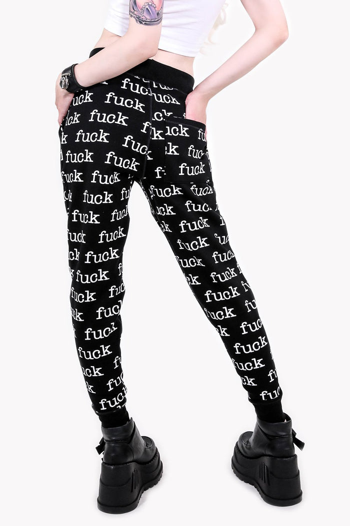 model showing back of pants