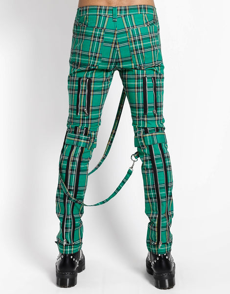 model showing back of pants