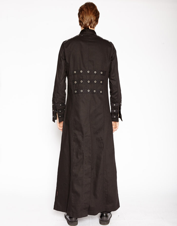 model showing back of coat