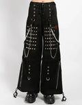 model showing front of pants
