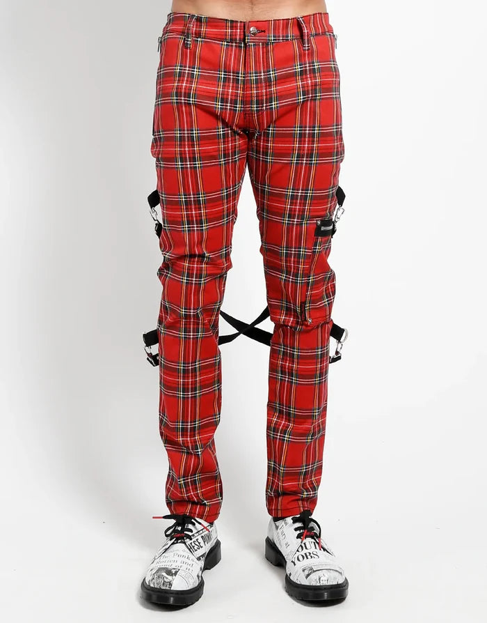 model showing front of pants