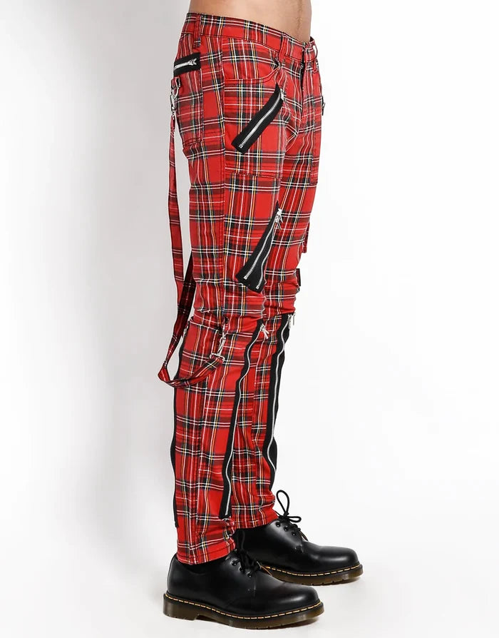 model showing side of pants