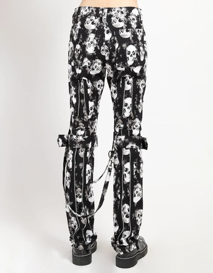 model showing back of pants