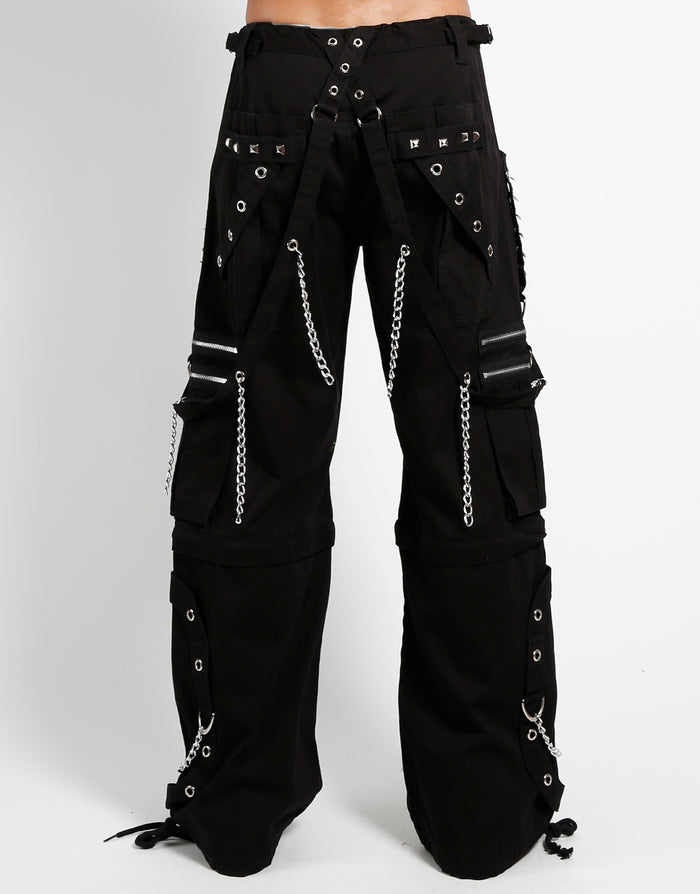 model showing back of pants