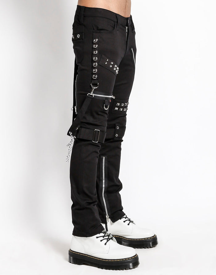 model showing side of pants