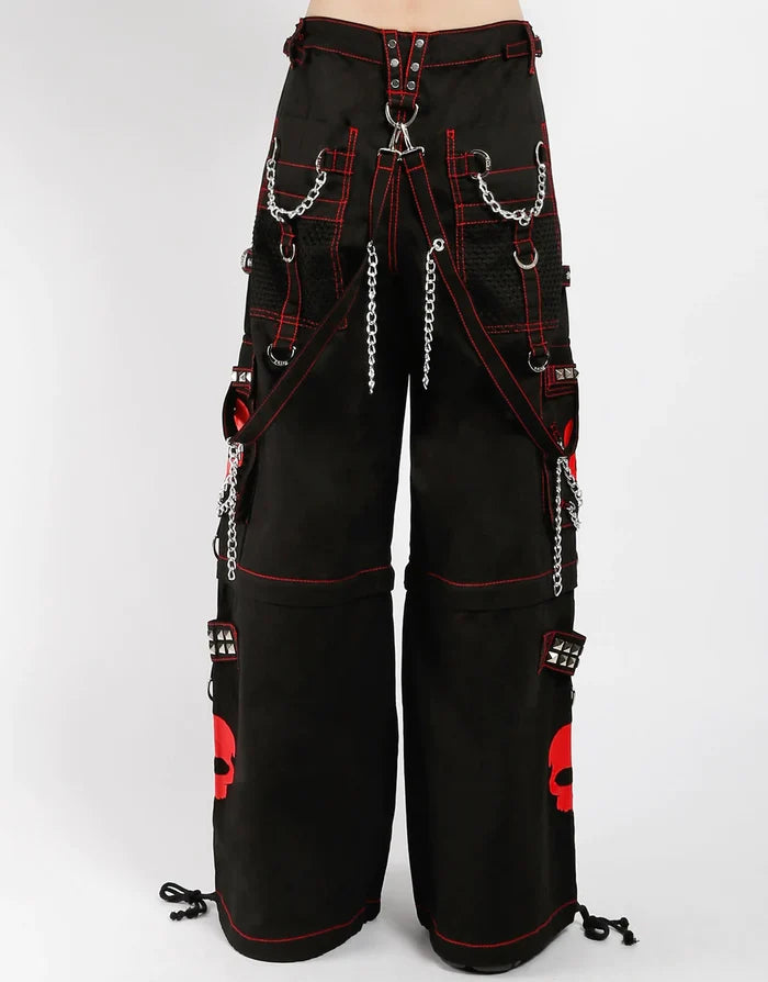 model showing back of pants