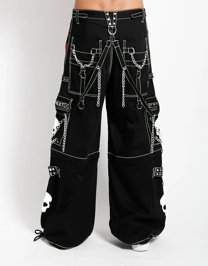 model showing back of pants