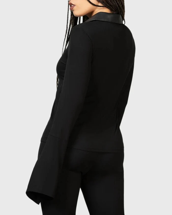 model showing back of top